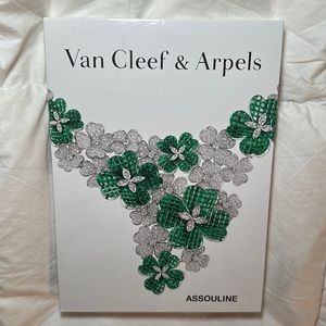 Van Cleef & arpels Book